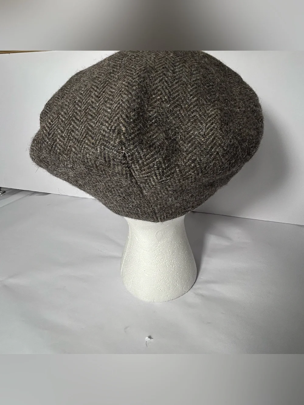 Shandon Donegal Tweed Hat Newsboy Cap Ireland Mens Wool Gray Herringbone 7 3/8